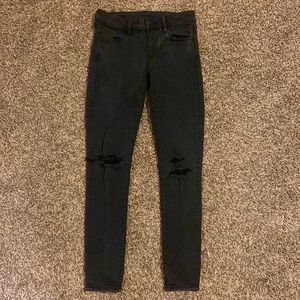 Ripped black American Eagle next level stretch jeggings size 4 regular